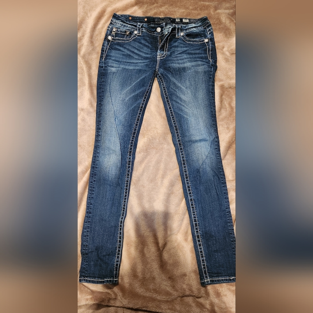 Miss Me skinny jeans. Size 30.